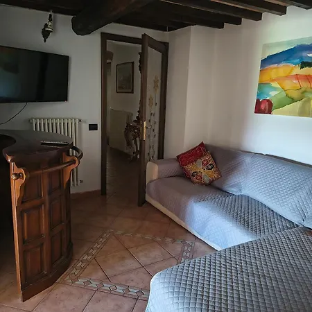 Confortevole Locale