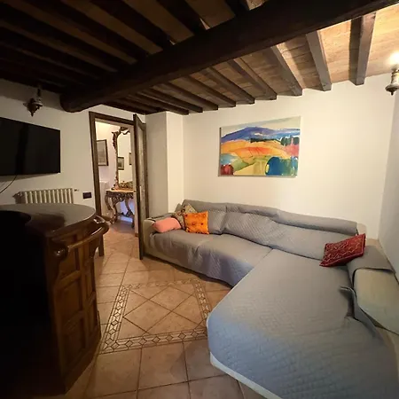 Confortevole Locale Apartamento